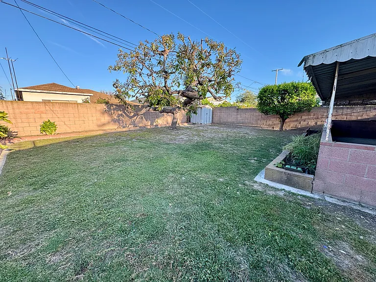 5516 Pepperwood Ave — Photo 12