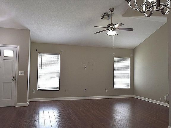 3rd image of 2009 Branch Tree Ln