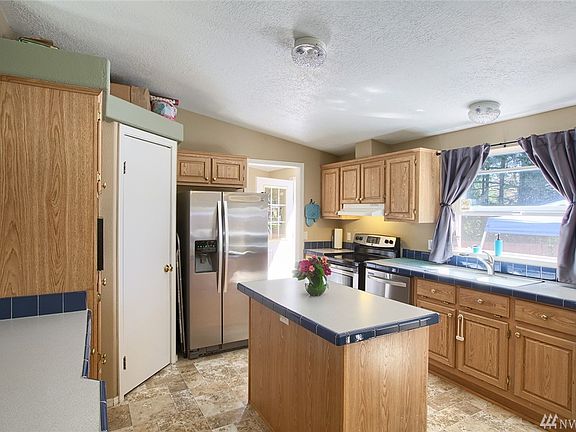 3rd image of 12622 133rd Street Ct E