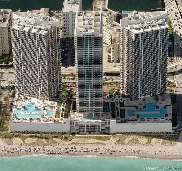 Building Photo - 1850 S Ocean Dr #3107