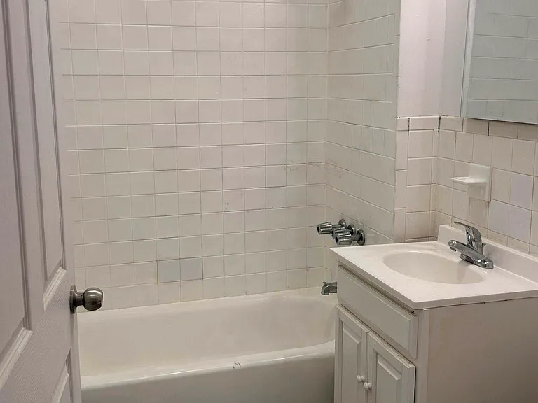 130 Thomas S Boyland St #3 — Photo 2