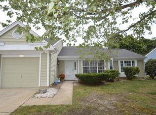 940B Liverpool Cir, Manchester, NJ 08759