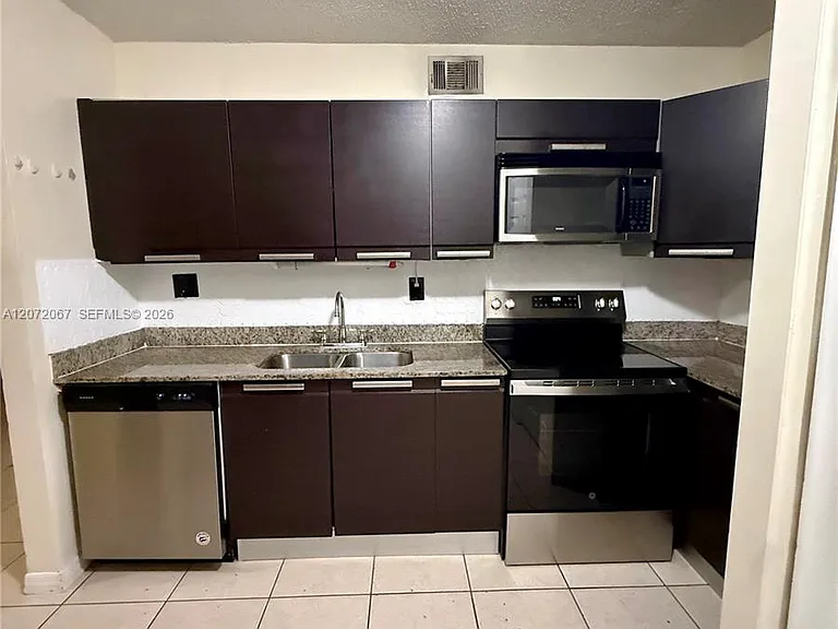 11225 Royal Palm Blvd #11225 — Photo 3