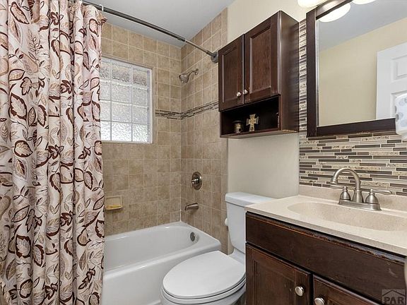 5th image of 1551 Fremont Ave