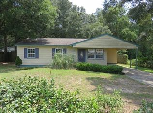 5694 Avondale Rd, Pensacola, FL 32526