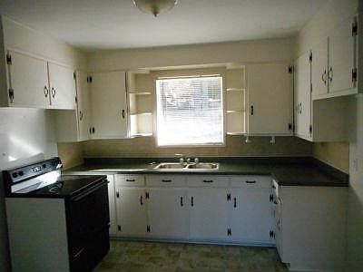 4th image of 3508 Willow Lane Dr