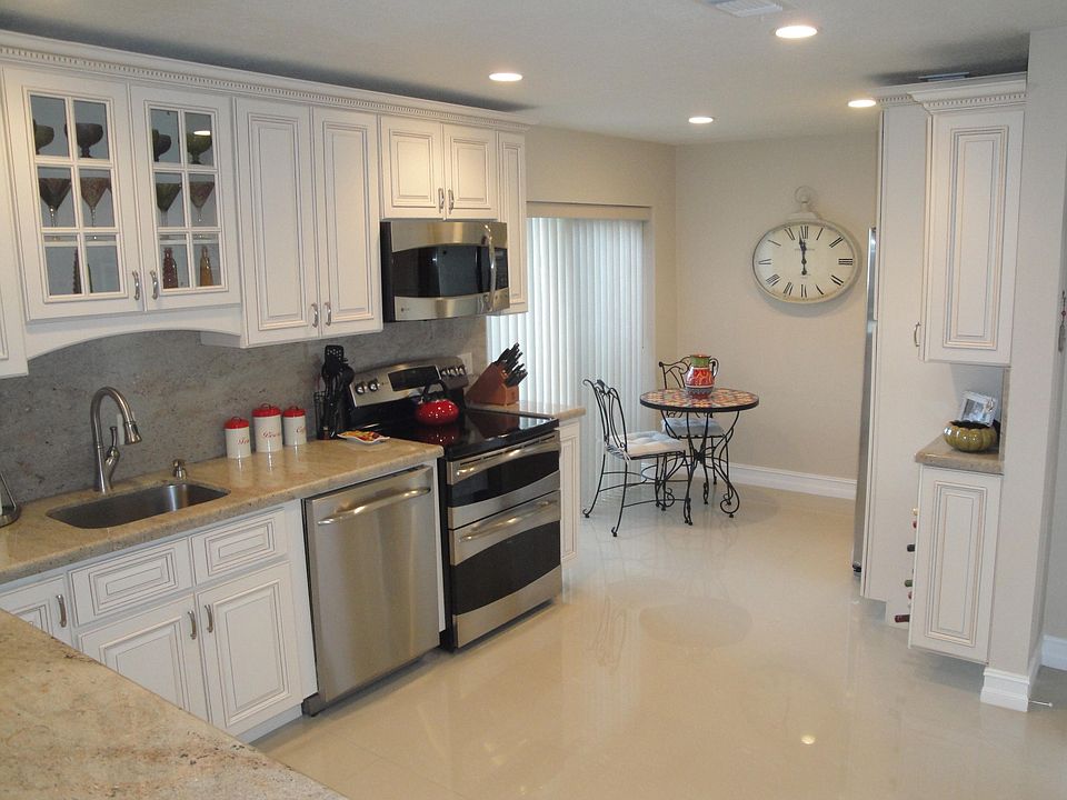 1st image of 36 Stratford Lane #G