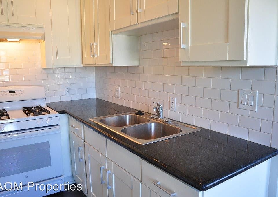 1st image of 4122 W 2nd St APT 3