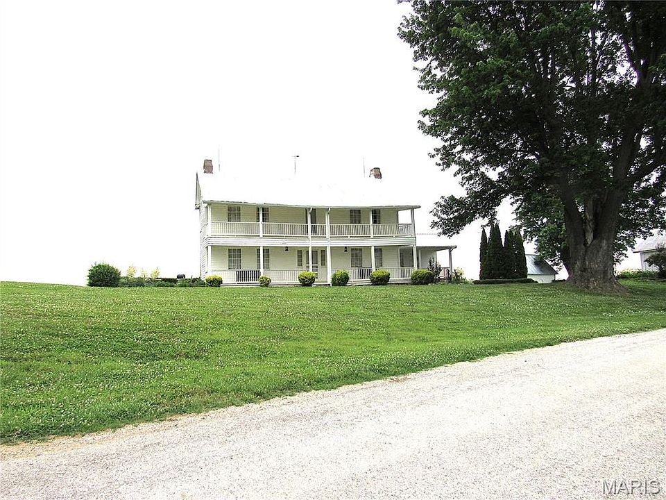 1st image of 680 Auer Landing Rd
