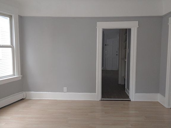 2nd image of 17 Cedar Ave #3