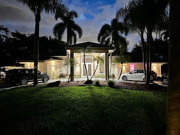 2nd image of 6110 Falconsgate Ave #0