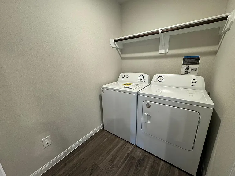 4922 Luke Mathew Dr — Photo 10