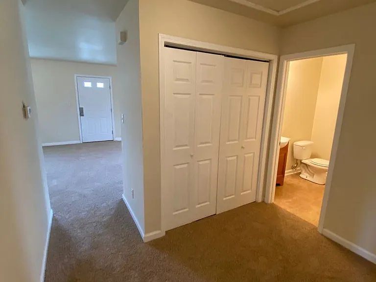 33 Jacob Ln — Photo 15