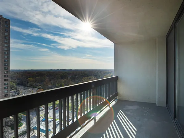 5505 Seminary Rd, Falls Church, VA