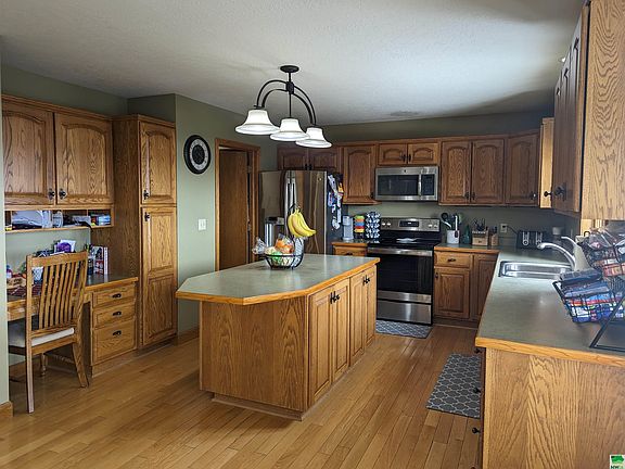 5th image of 5511 Wild Rose Ln