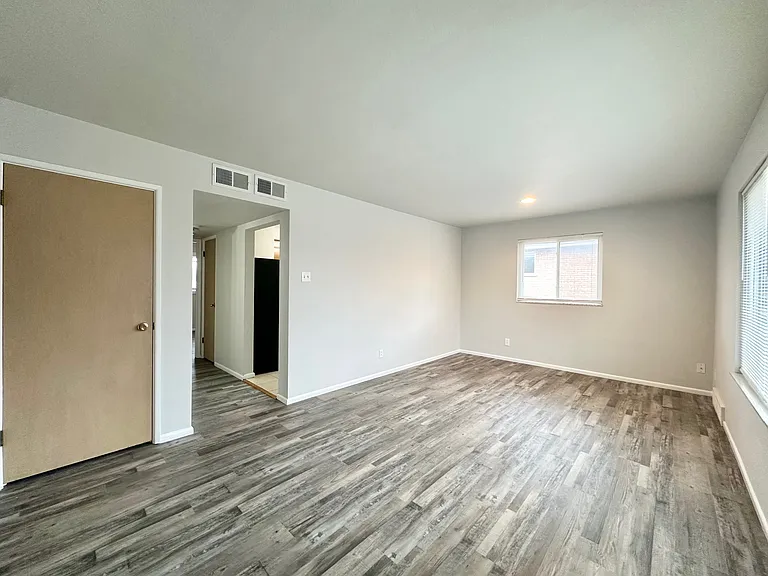 4236 Fatima Dr #4 — Photo 4