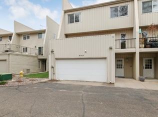 6313 Saint Croix Trl N, Stillwater, MN 55082