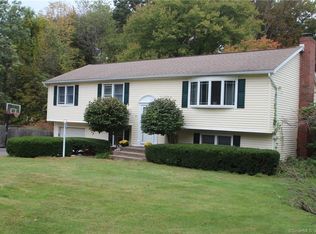 29 Columbine Rd, Tolland, CT 06084