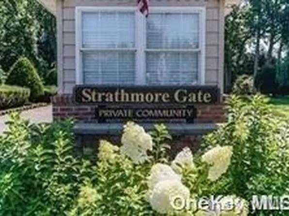 64 Strathmore Gate Drive #64, Stony Brook, NY 11790