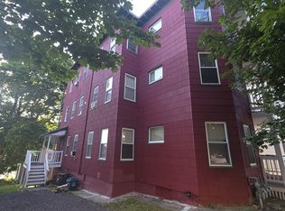 18 Elizabeth St, Worcester, MA 01605