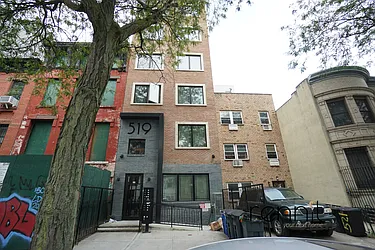 Rented by Rennit Inc.