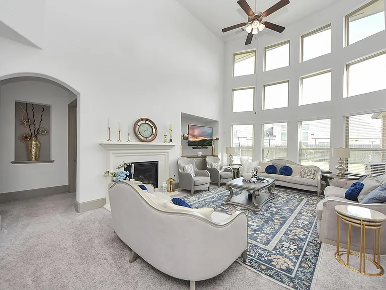 1911 Sapphire Pines Ln — Photo 8