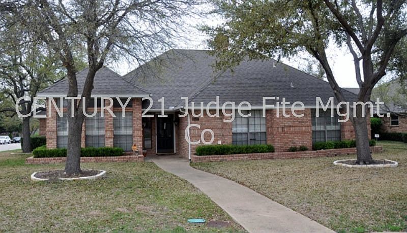 Welcome to 1537 Thistlewood Dr
