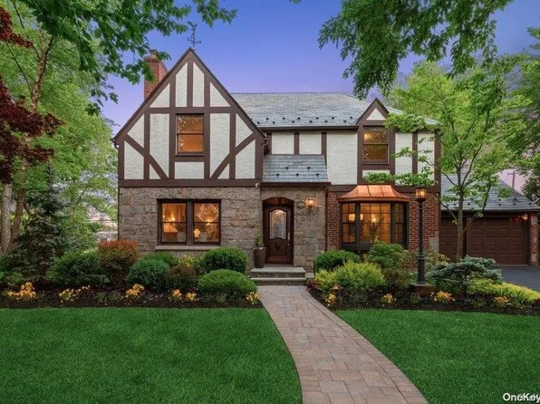 108 Meadow Street, Garden City, NY 11530