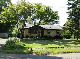 79 Rich Ln, Bristol, CT 06010