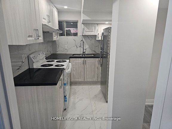 5th image of 122 Ravenscroft Rd #Basement