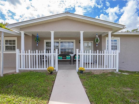 3rd image of 16 Melissa Dr