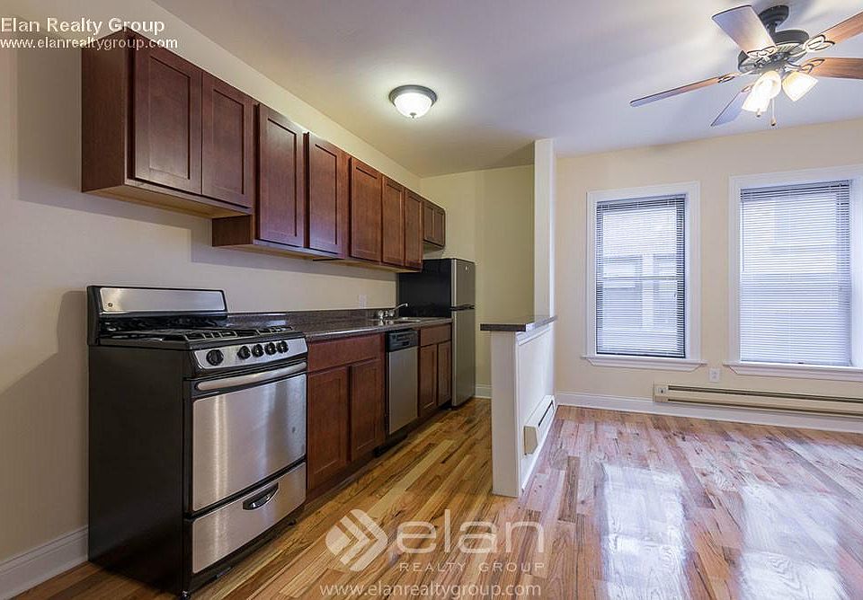 1st image of 821 W Cornelia Ave #A 112