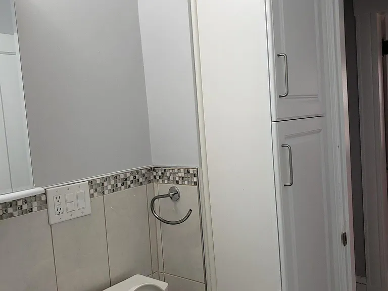 15 New Hampshire Ave #2 — Photo 16