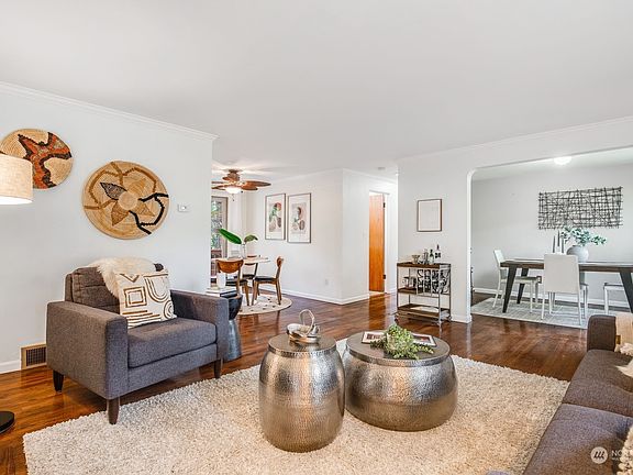 5th image of 17916 1st Avenue NE