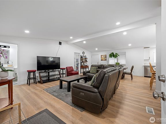 5th image of 415 Lakeview Rd #K35