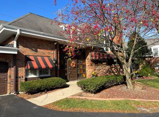 12634 S London Ln APT 3, Palos Heights, IL 60463