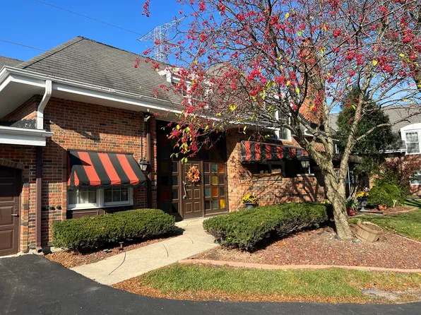 12634 S London Ln APT 3, Palos Heights, IL 60463