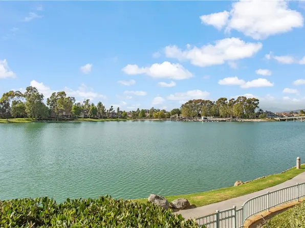 51 Lakefront #31, Irvine, CA 92604