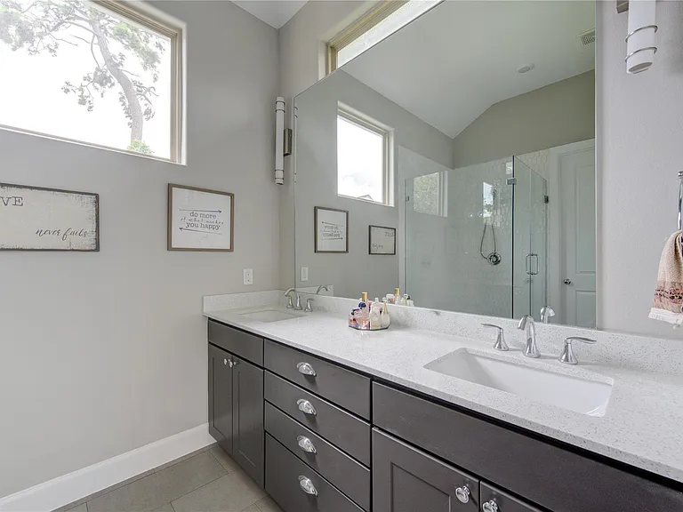 5103 Royal Heath Dr — Photo 17