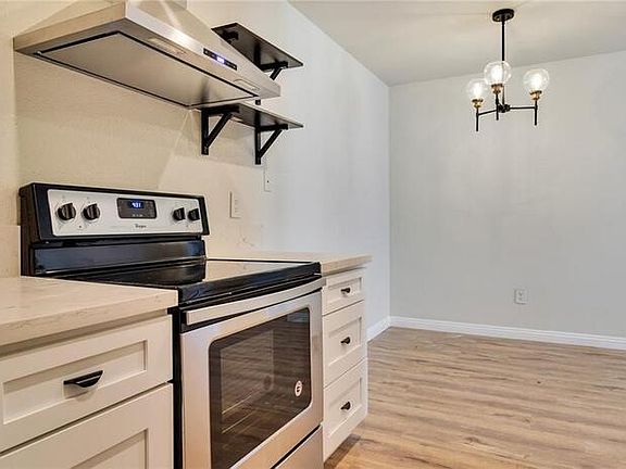 2nd image of 1265 Kendall Dr #1265