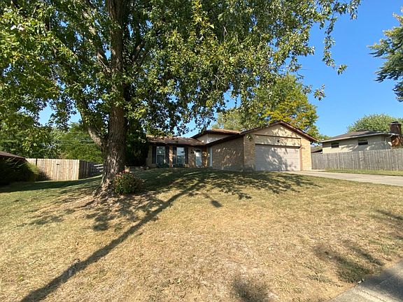 2nd image of 2490 E Highwood Dr