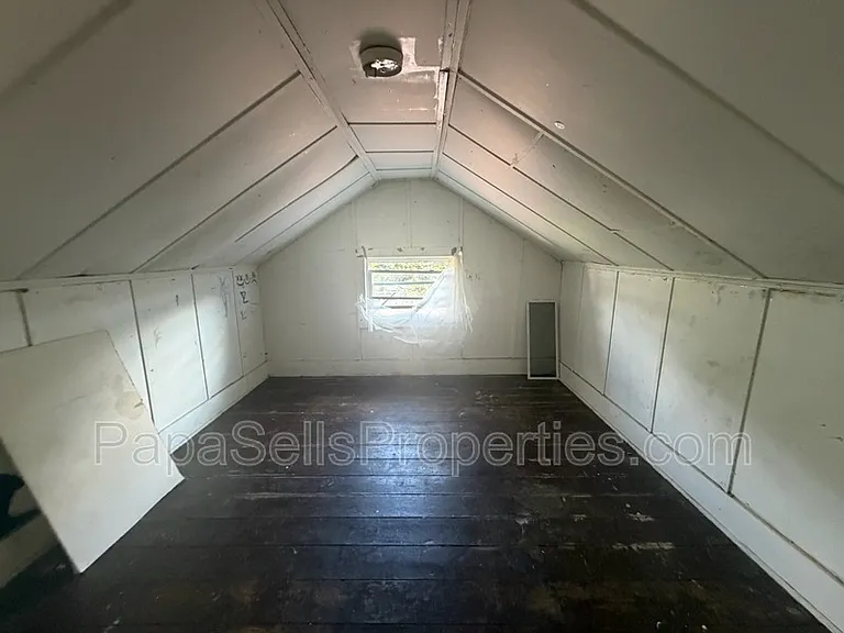107 E Archer Ave — Photo 13