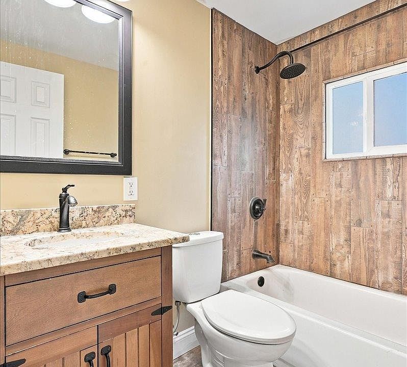 2428 Circle Dr, photo 17