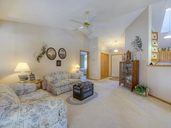 3rd image of 3715 Ladyslipper Ln N