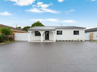 851 W 35th St, Hialeah, FL 33012