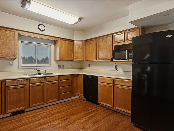 3rd image of 120 N Lansing School Rd