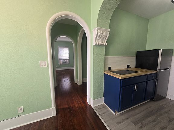 3rd image of 725 Broadway St #11456588