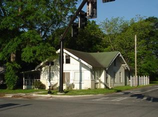 402 S Main St, La Fayette, GA 30728