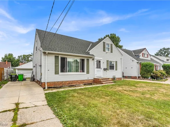 30015 Warren Rd, Wickliffe, OH 44092