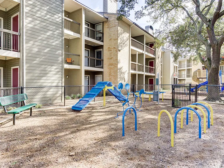 Magnolia Terrace Apartment Homes — Photo 16